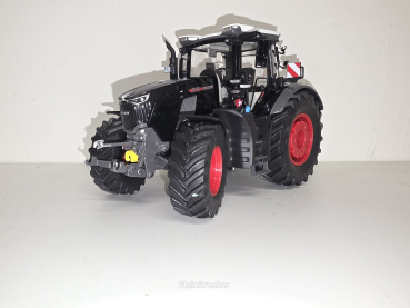 Fendt 832 Vario black