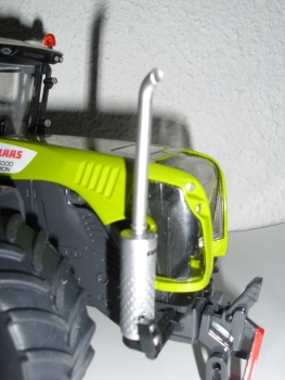 Claas Xerion 5000 Auspuff silber
