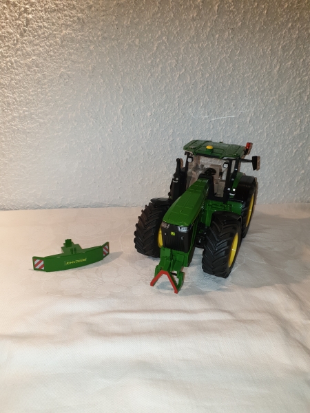 John Deere 8 R