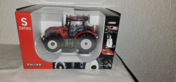 Valtra S rot metallic
