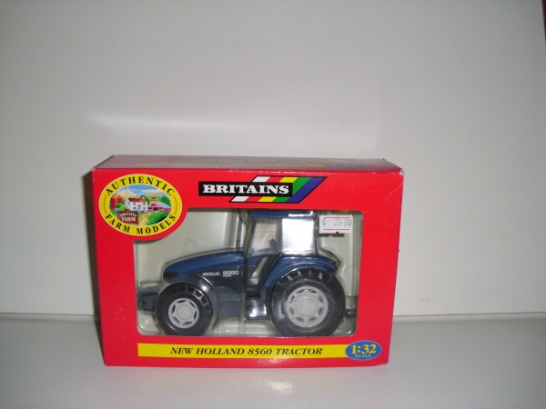 New Holland 8560