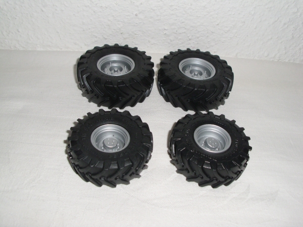 Trelleborg Räder TM 900